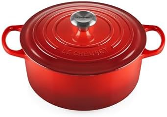 Cerise red round cast iron dutch oven 5.5 qt
