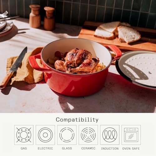 Red enameled cast iron french dutch oven — photo 4