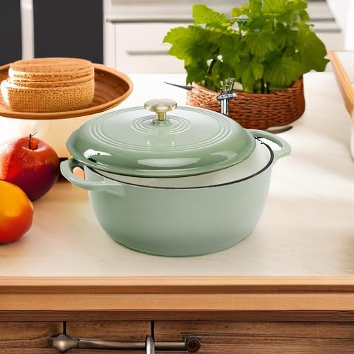 Sage green 7.5 quart round Dutch oven — photo 5